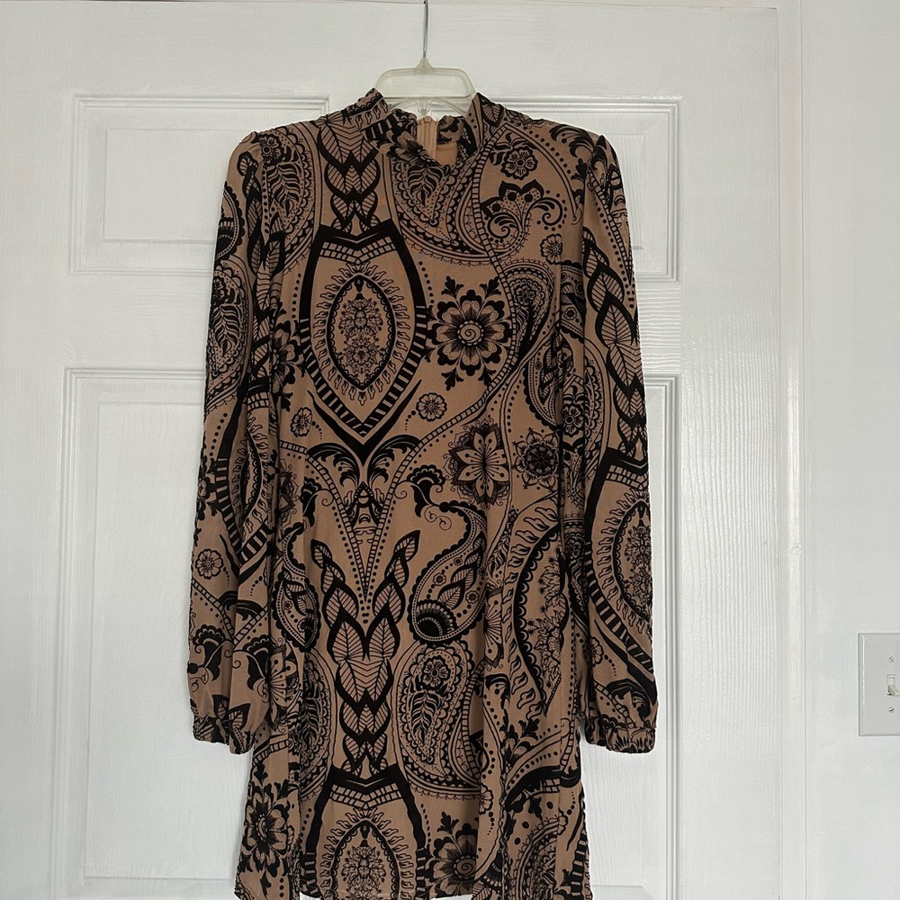 SHEIN Black Paisley Print Long-Sleeve Mini Dress